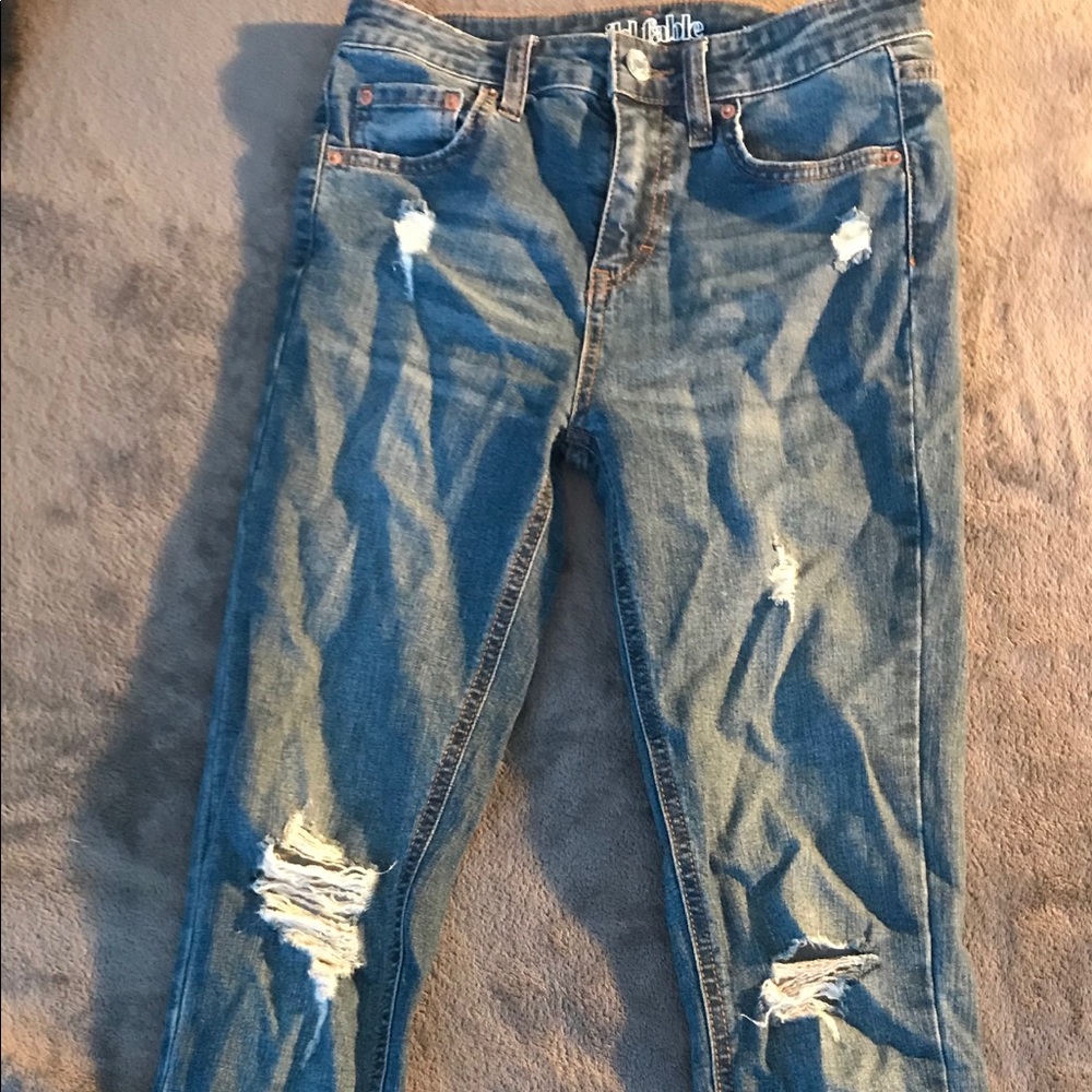 women’s ripped skinny jeans